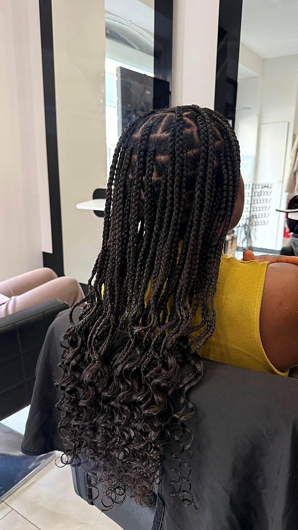Knotless bohème réalisées chez FF Beauty
